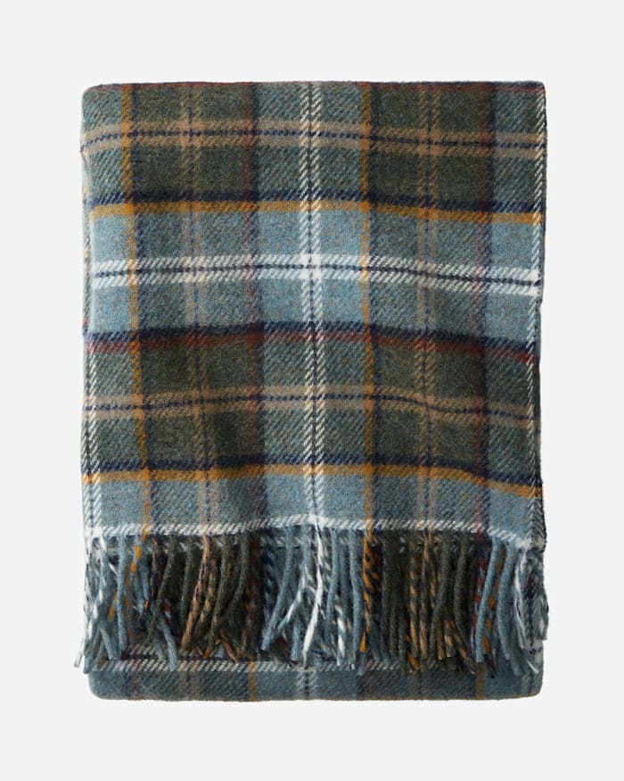 ECO-WISE WOOL FRINGED THROW
